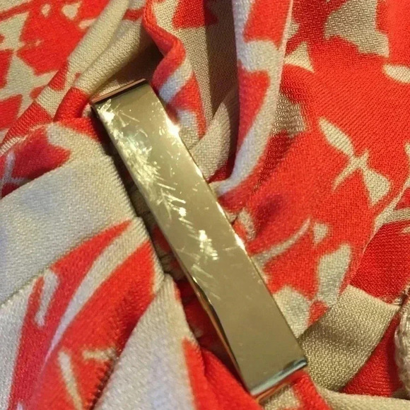 EUC Tahari faux wrap style dress sz  8 Pet - Picture 3 of 3